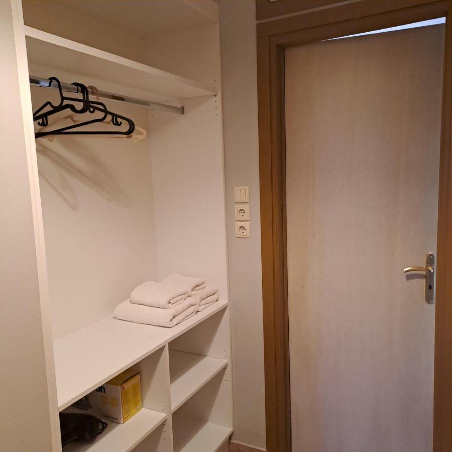 Dimitris Place Near Athens Airport 科洛皮奥 外观 照片
