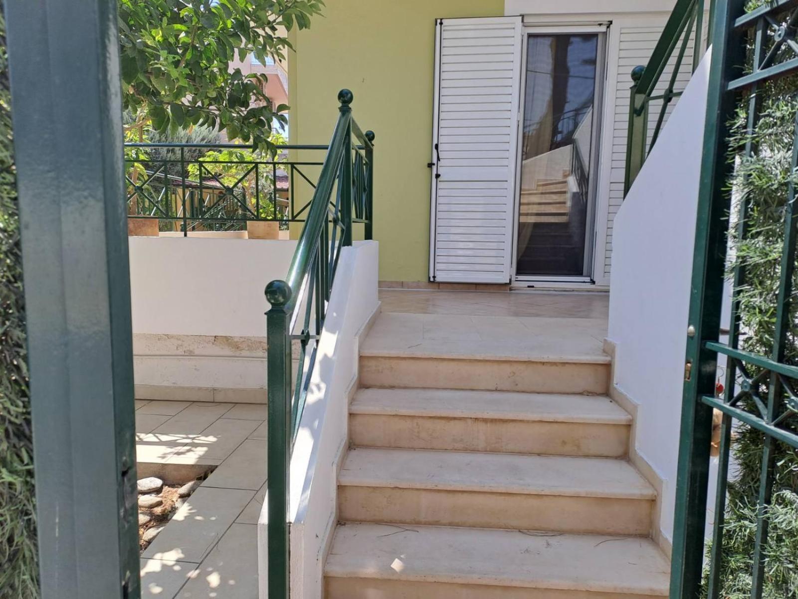 Dimitris Place Near Athens Airport 科洛皮奥 外观 照片